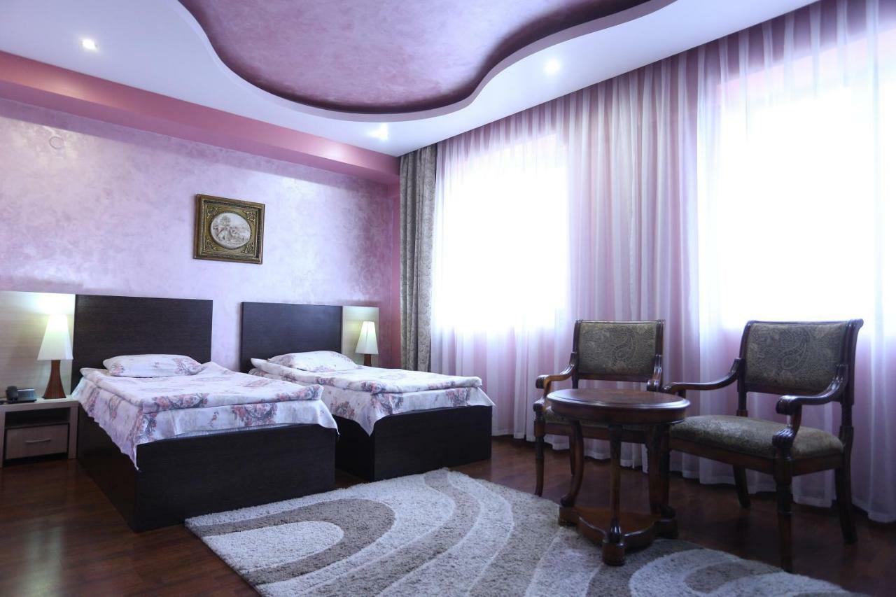 Vanatur Hotel Gyumri Exterior foto